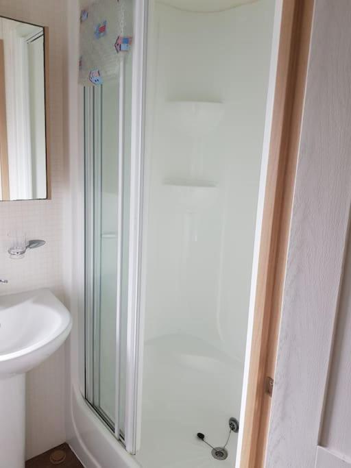 Home From Home Cosy Caravan Bembridge Luaran gambar